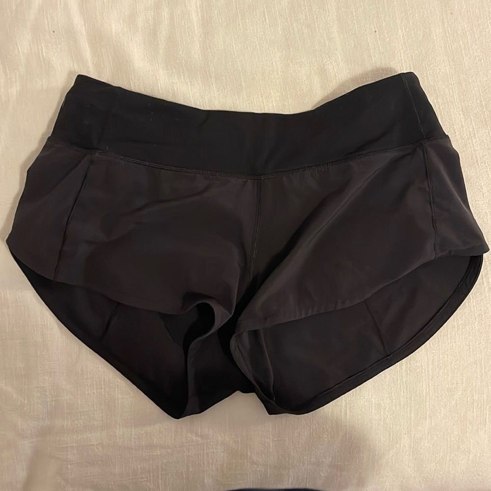Lululemon black speed up 2.5” shorts